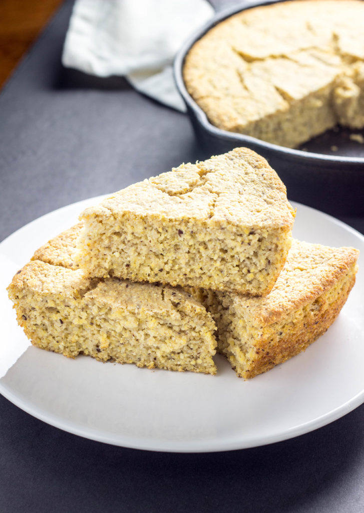 https://weelittlevegans.com/wp-content/uploads/2017/05/Skillet-Corn-Bread18-727x1024.jpg