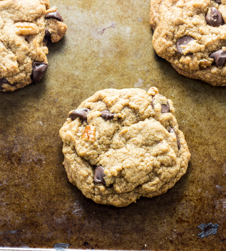 Vegan Chocolate Chip Pecan Cookies-These cookies are slightly crispy around the edges, perfectly soft in the middle with lots of gooey chocolate and crunchy pecans.