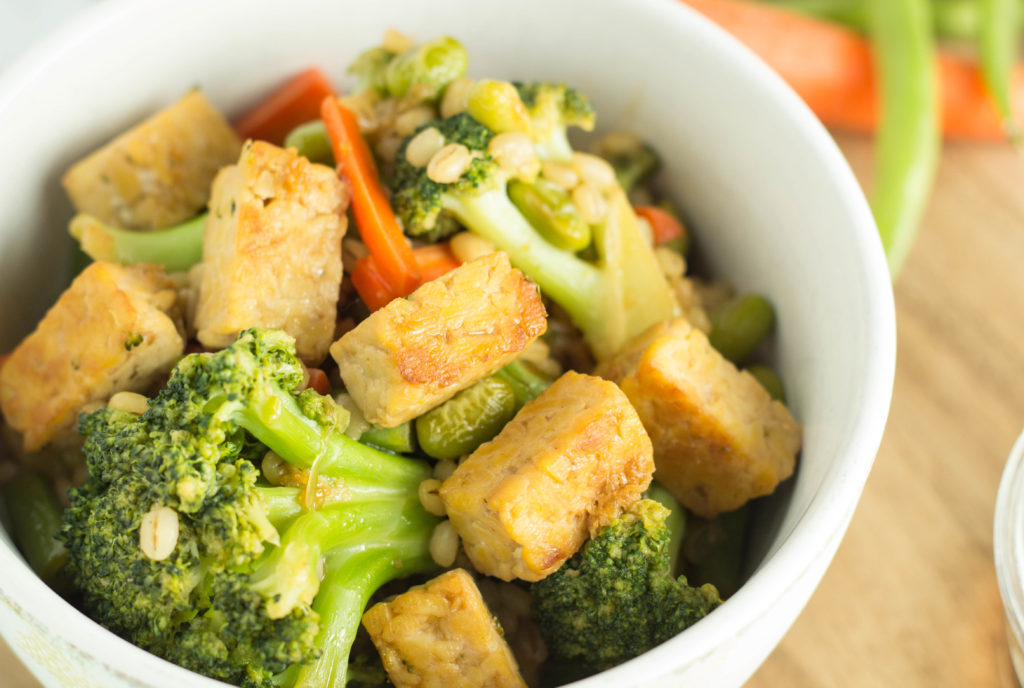 Teriyaki Tempeh Bowls-A quick and flavorful dinner, this Teriyaki Tempeh Bowl, is ready in 30 minutes. Full of hearty protein and veggies for a satisfying dinner for busy nights.