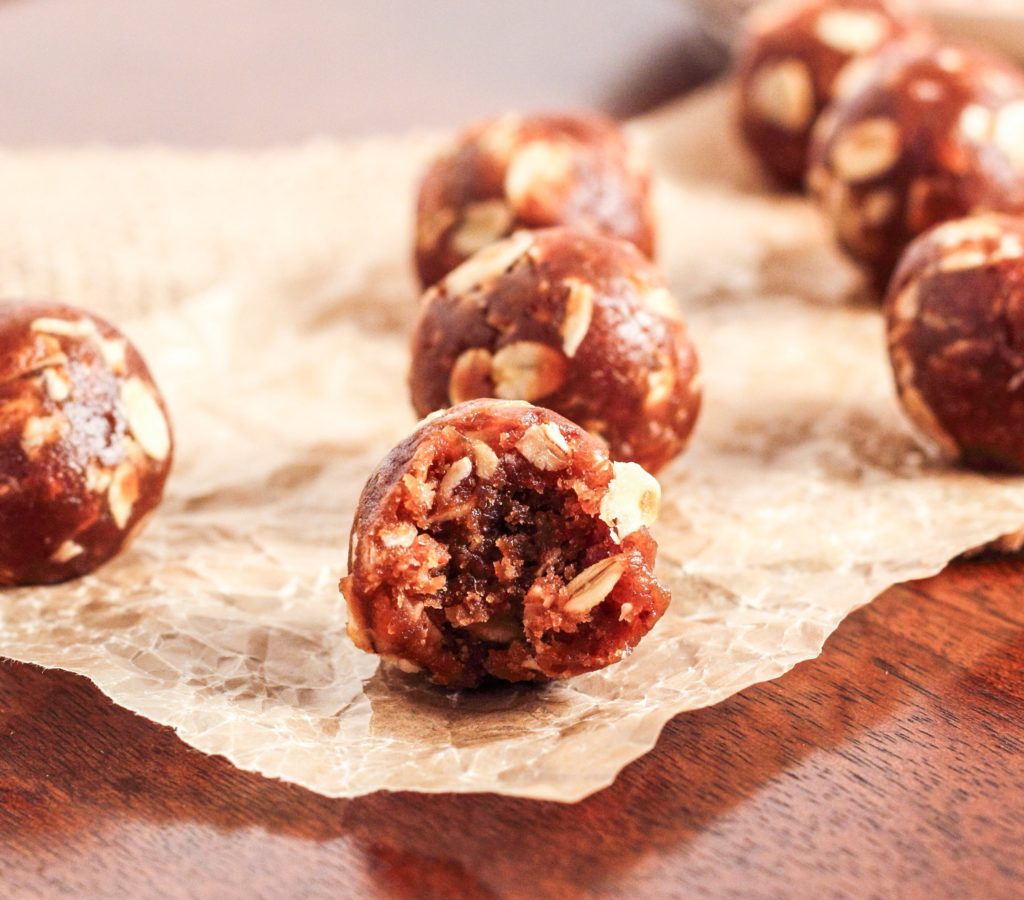 No Bake Peanut Butter Oatmeal Balls