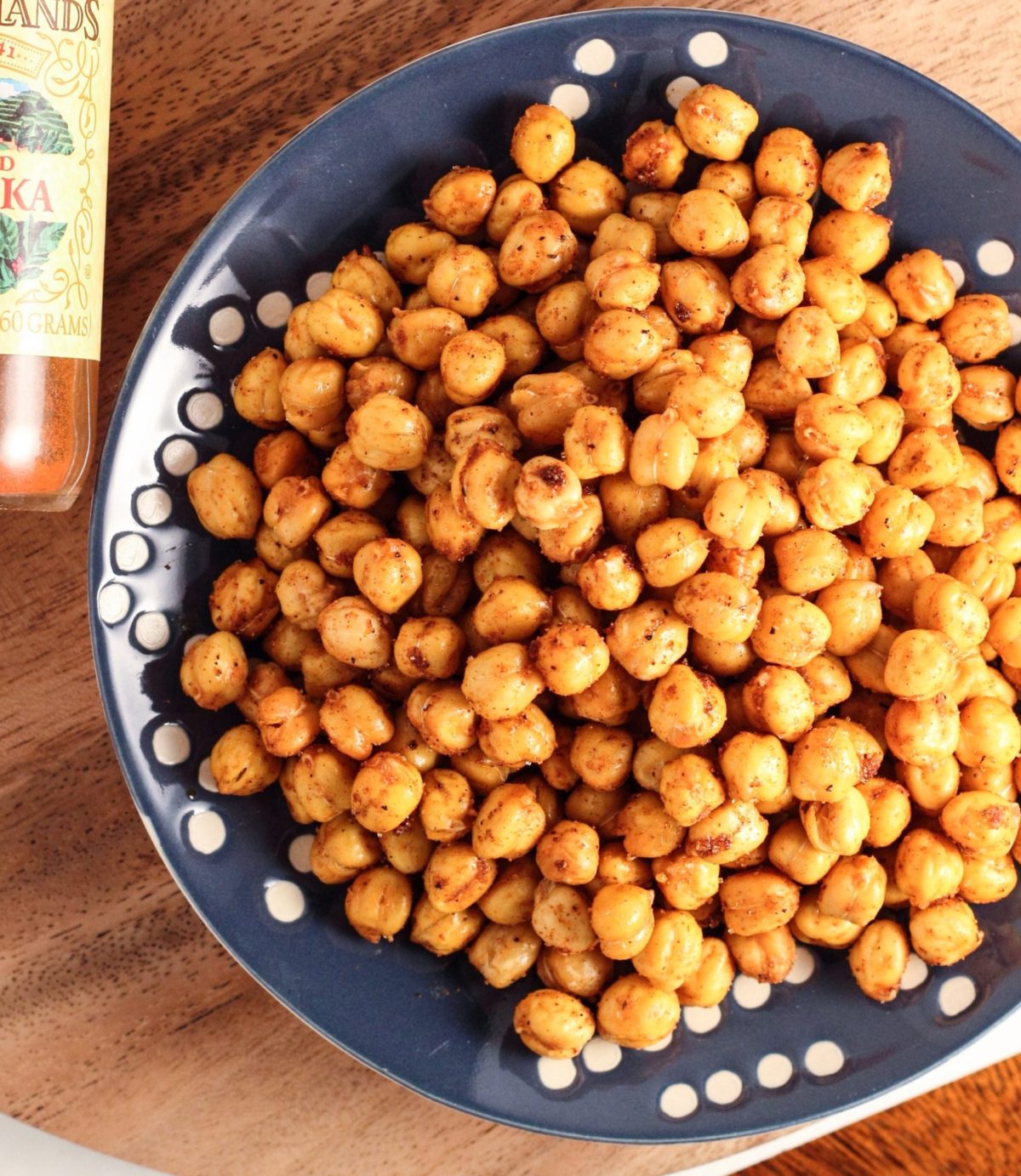 Smoky Garlic Roasted Chickpeas