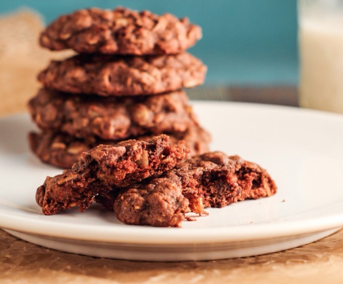 Vegan Chocolate Oatmeal Cookie 