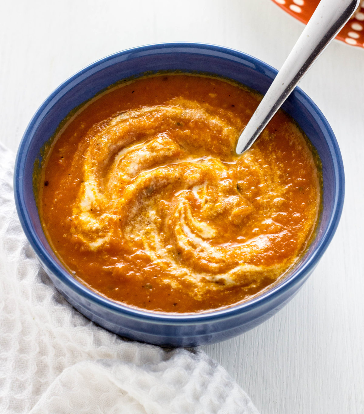 Vegan Creamy Roasted Tomato Soup 