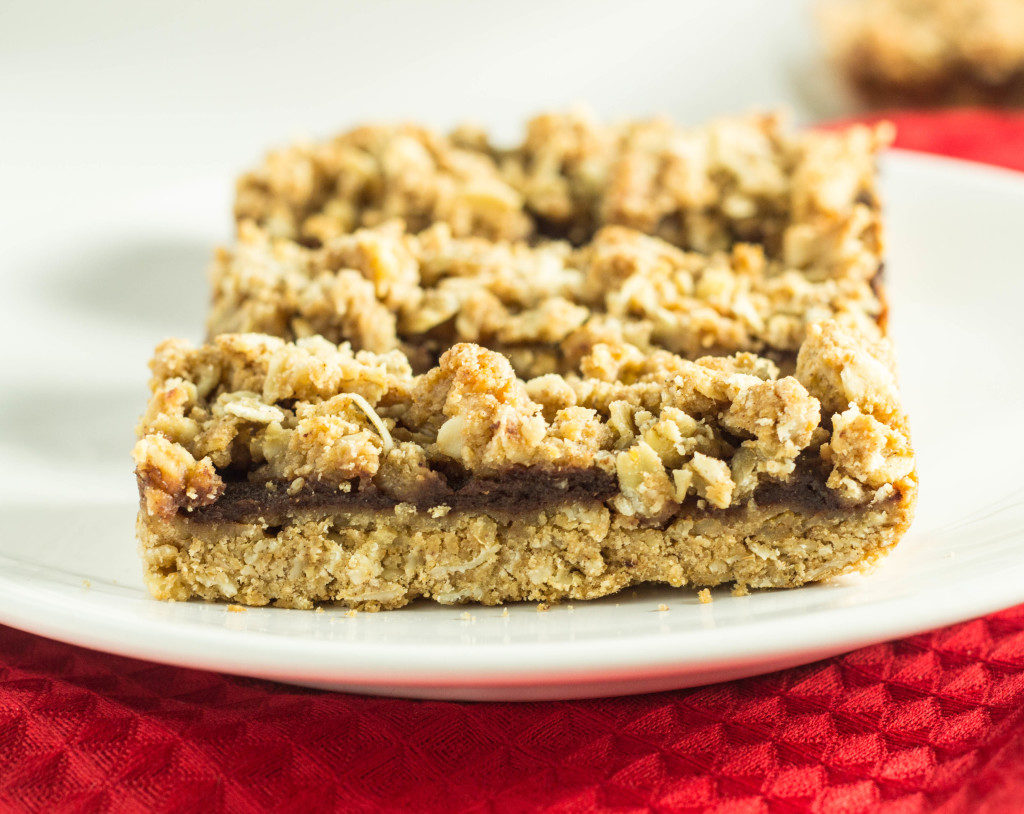 Vegan Apple Butter Oatmeal Bars 