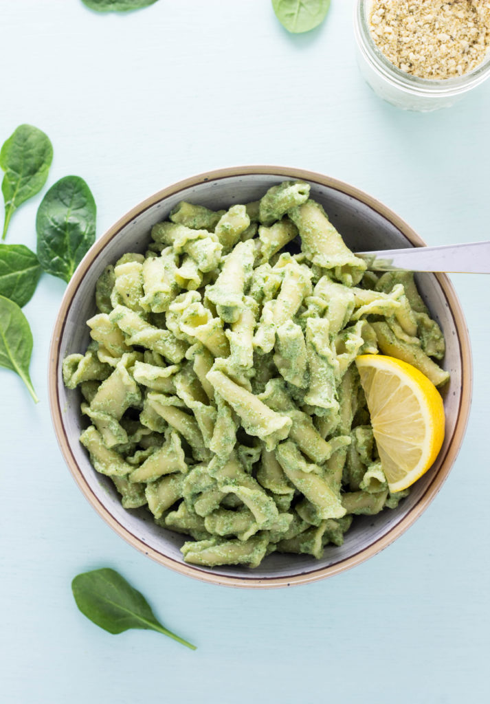 Creamy Cashew Spinach Pasta 