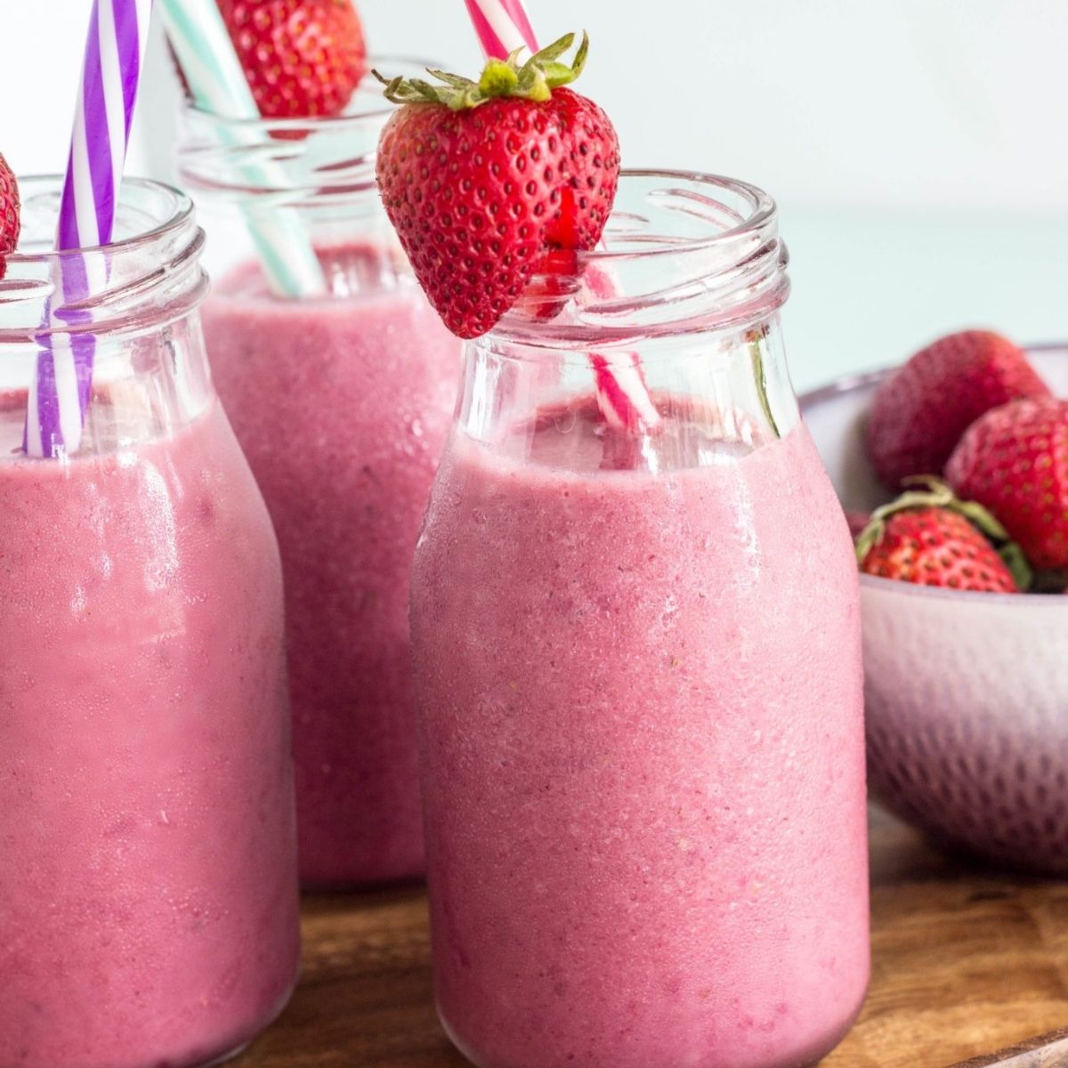 Strawberry Banana Beet Smoothie – Wee Little Vegans