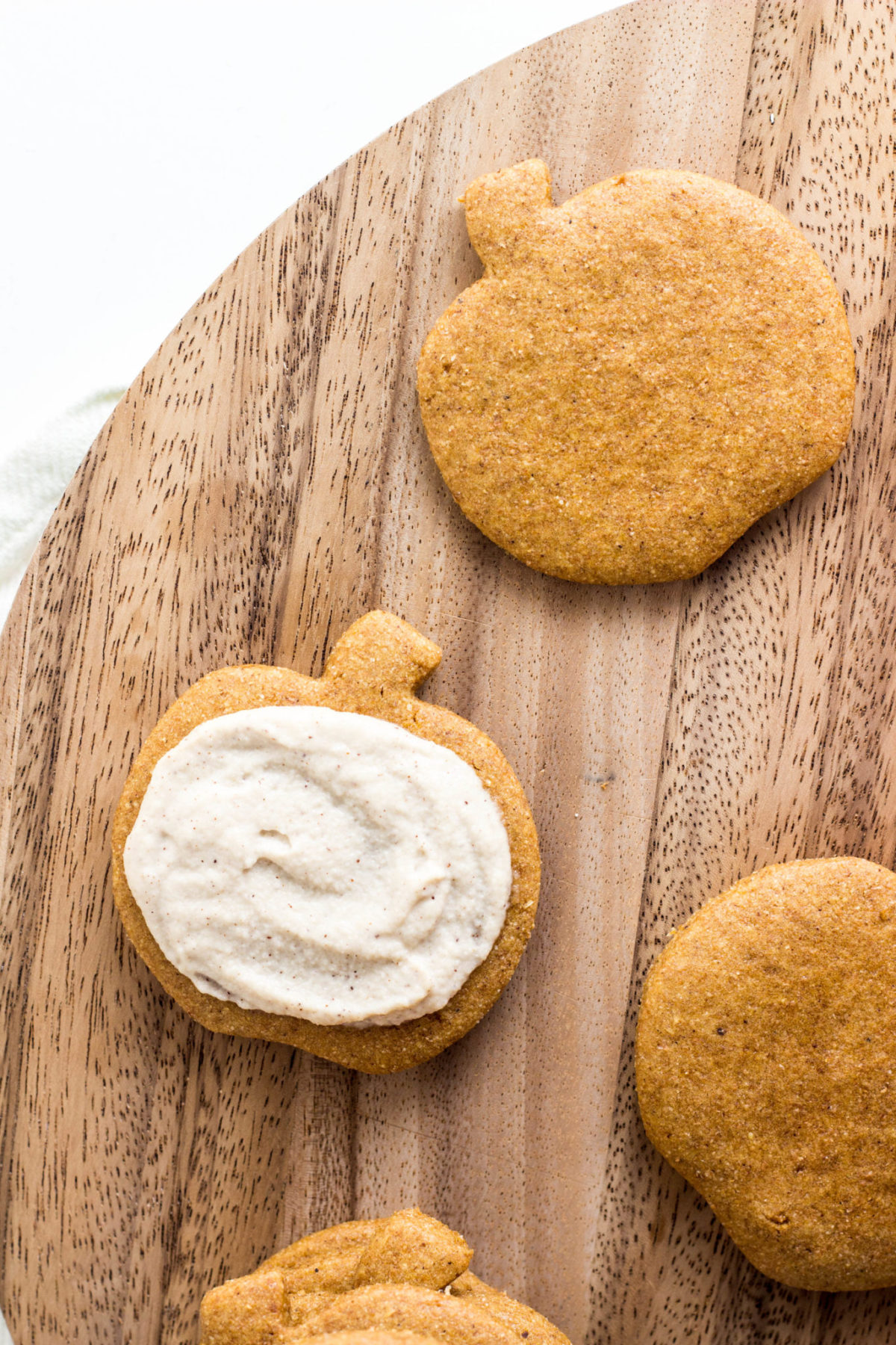 Frosted Pumpkin Gingerbread Cookies 