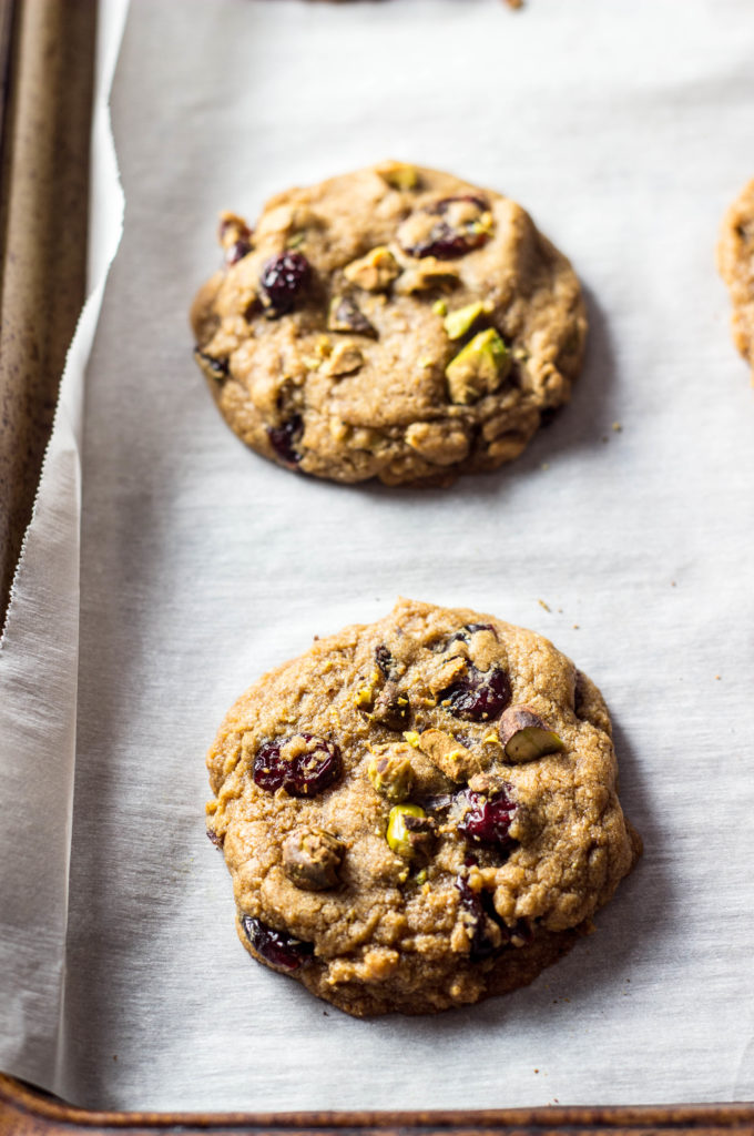 Vegan Cranberry Pistachio Cookies 