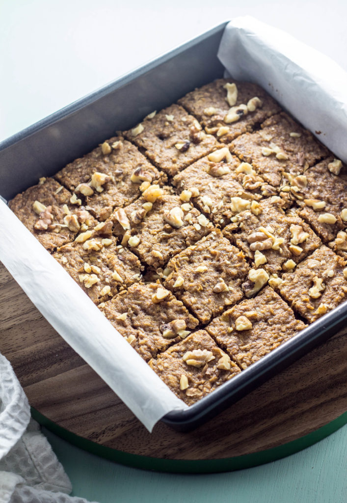 Vegan Apple Cinnamon Flapjacks