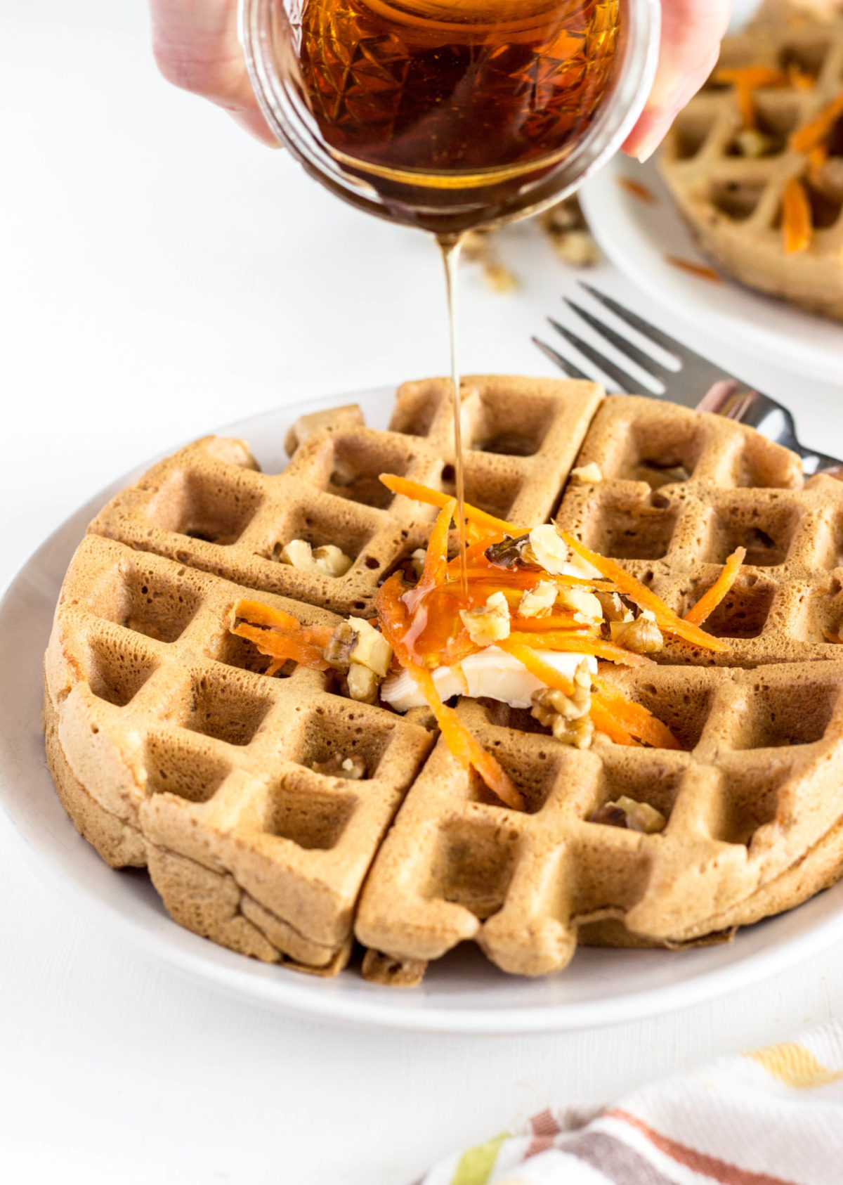 Healthy Vegan Carrot Cake Waffles 