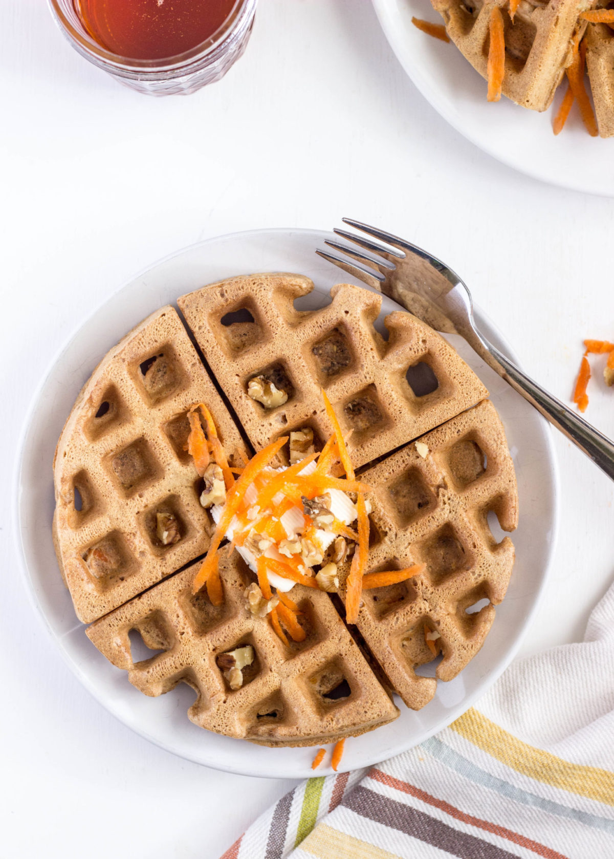 Healthy Vegan Carrot Cake Waffles 