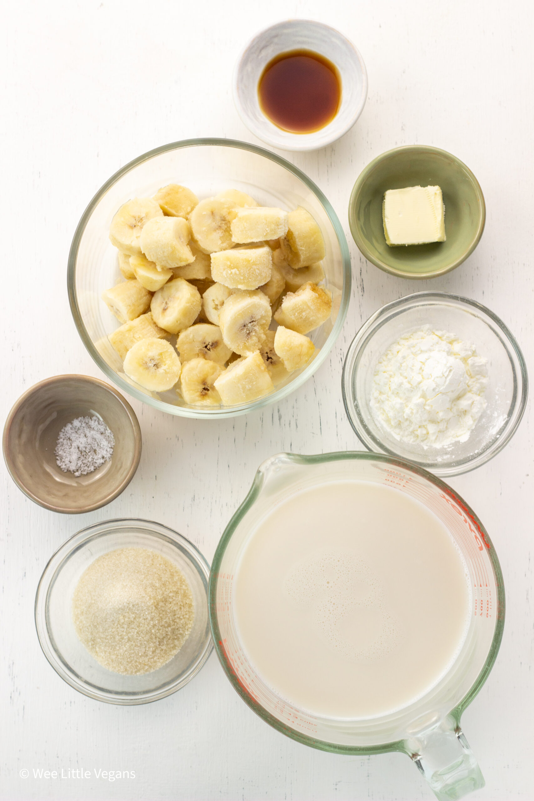 Ingredients to make Vegan Banana Flavored Pudding