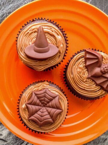 Vegan Chocolate Cupcakes Feature Image